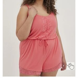 🆕️🌜😴CORAL LACE TRIM SLEEP ROMPER😴🌛